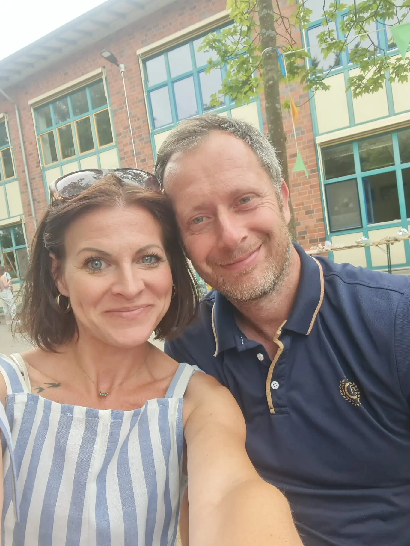 Jasmina und Sebastian van Thiel, gemeinsames Porträt im Freien